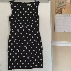 Black & White Polka-Dot Dress 😱